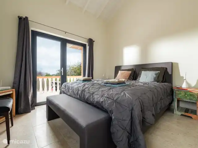 Villa Trupial huren in Curaçao, Banda Abou (west), Coral Estate, Rif St.Marie - villa Slaapkamer 2 met kingsize bed 180x210 eigen badkamer