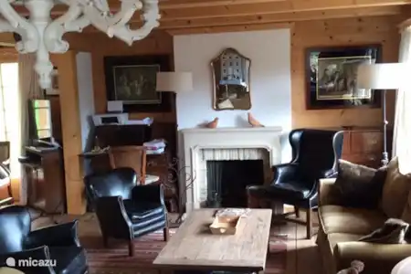 Vakantiehuis Zwitserland, Wallis, Champéry chalet Les Deux Sources de zitkamer