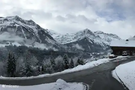 Vakantiehuis Zwitserland, Wallis, Champéry chalet Les Deux Sources uitzicht en locatie