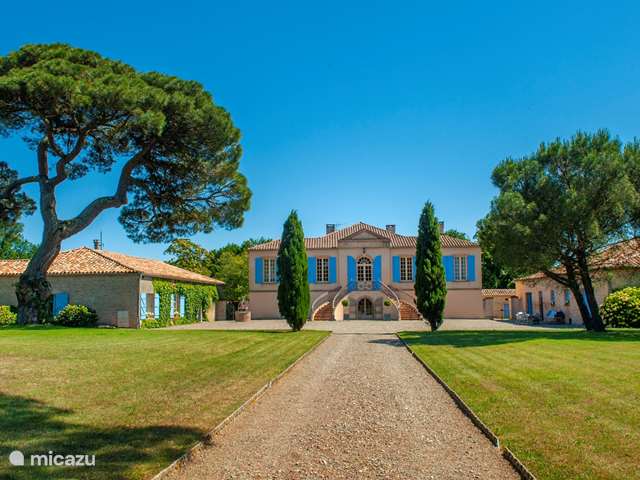 Holiday home in France, Tarn-et-Garonne, Vigueron - manor / castle Chateau Escudes