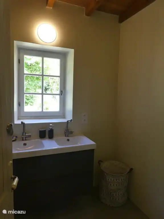 double sink in the spacious bathroom