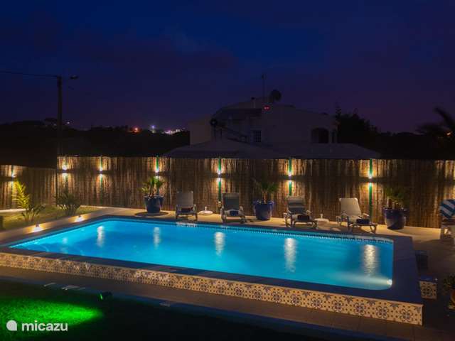 Vakantiehuis Portugal, Algarve, Praia da Falesia, Olhos de Agua - villa Villa: Zwembad, BBQ, natuur uitzicht