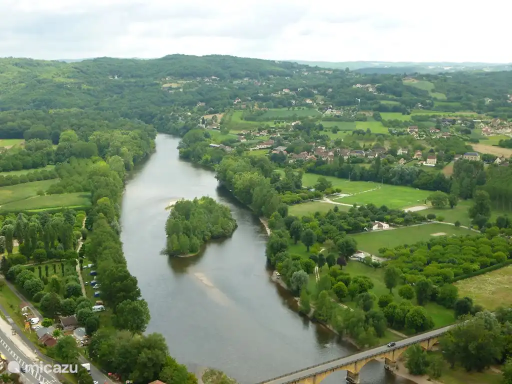The Dordogne with St. Julien de Lampon on the right