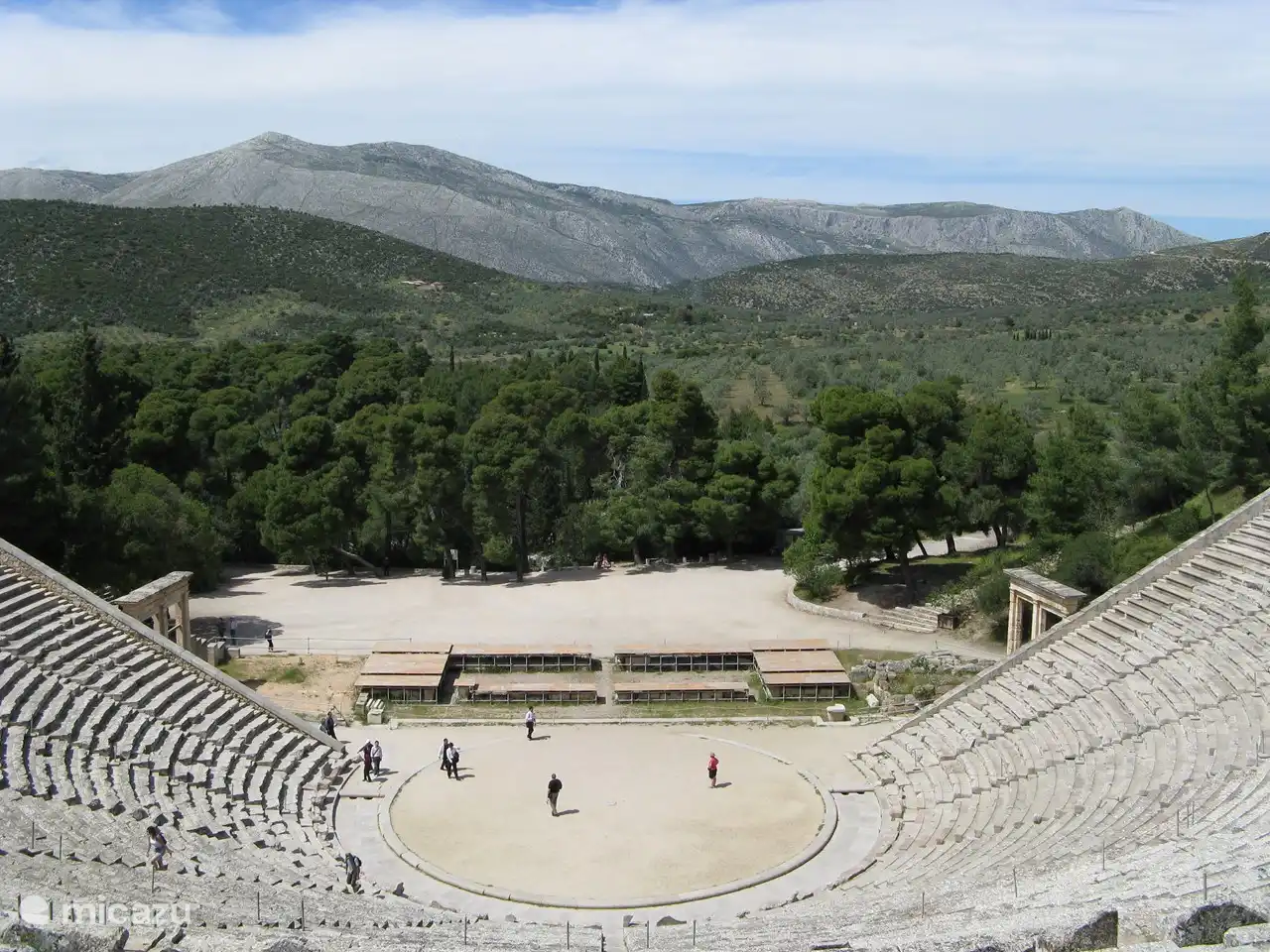 L'ancien amphithéâtre d'Epidaure est mondialement connu pour son acoustique étonnante.