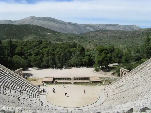 Grèce divine - App. Haut de page | Grèce, Péloponnèse, Archaia Epidavros - maison de vacances L'ancien amphithéâtre d'Epidaure est mondialement connu pour son acoustique étonnante.