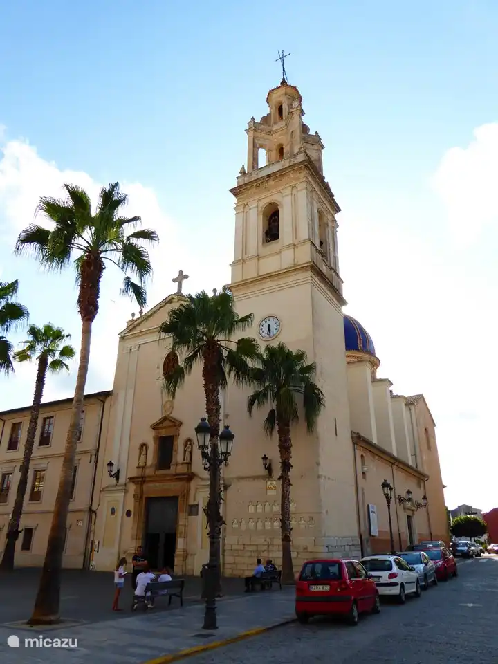 Sueca (20 minutes by car)