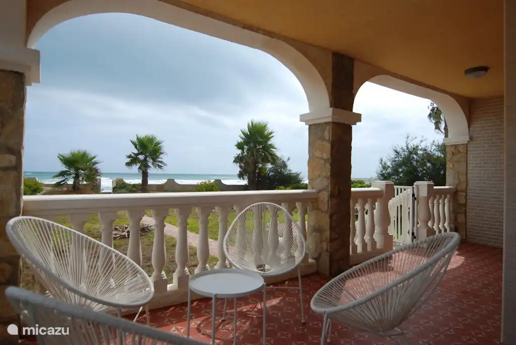 Outdoor terrace on the ground floor