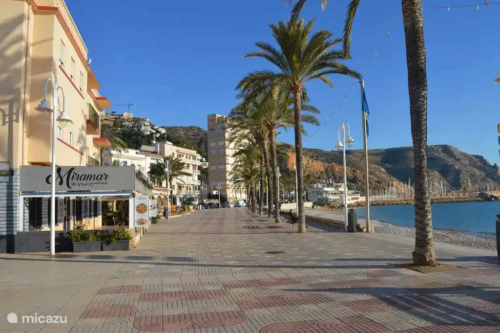 Rent Apartment Jiby Javea Port in Javea, Costa Blanca. Micazu