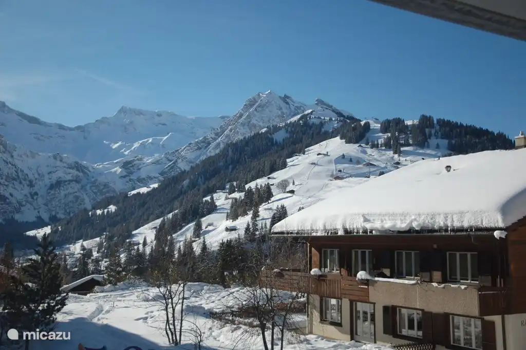 Même vue sur la piste Welcup, mais en hiver