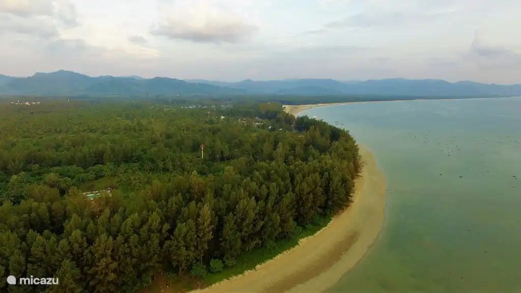 Coral Beach vorne am Villa und Memories Surfing Beach