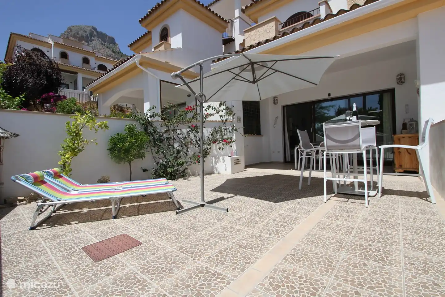 Sunbathing with a view of the mountains