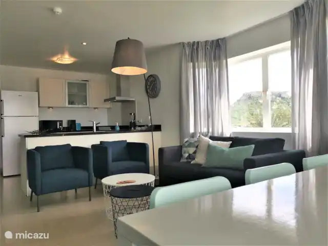 Apartamento Blue Bay con vistas al mar en Curazao, Curazao Centro, Blue Bay - apartamento sala de estar