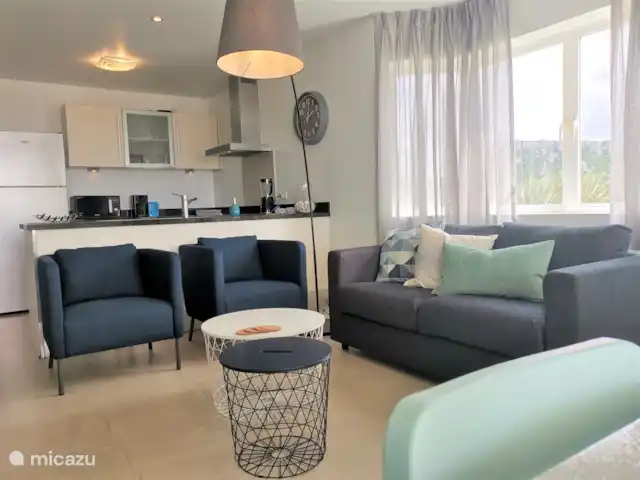 Apartamento Blue Bay con vistas al mar en Curazao, Curazao Centro, Blue Bay - apartamento amplio salón luminoso