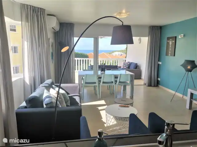 Apartamento Blue Bay con vistas al mar en Curazao, Curazao Centro, Blue Bay - apartamento sala de estar