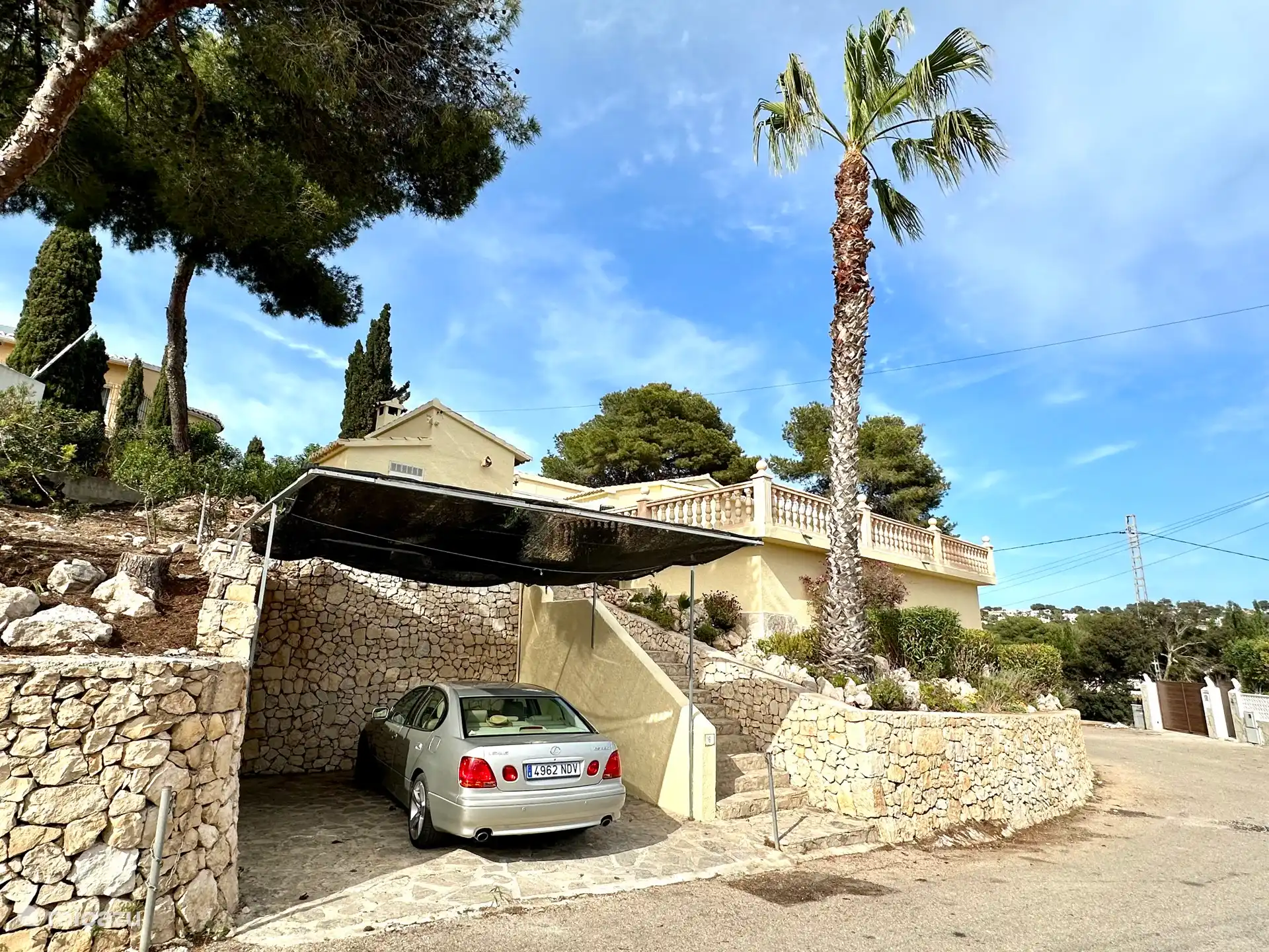 Aparcamiento y vistas