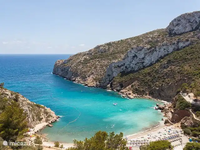 Vista Brillante avec une vue dégagée | Espagne, Costa Blanca, Jávea - villa La plage de La Granadella est accessible en 5 minutes. Belle et calme plage avec une baie abritée où vous pourrez plonger et plonger parfaitement.