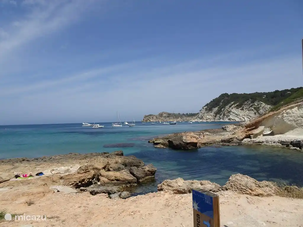 Cala Blanca, l'une des plus belles baies.