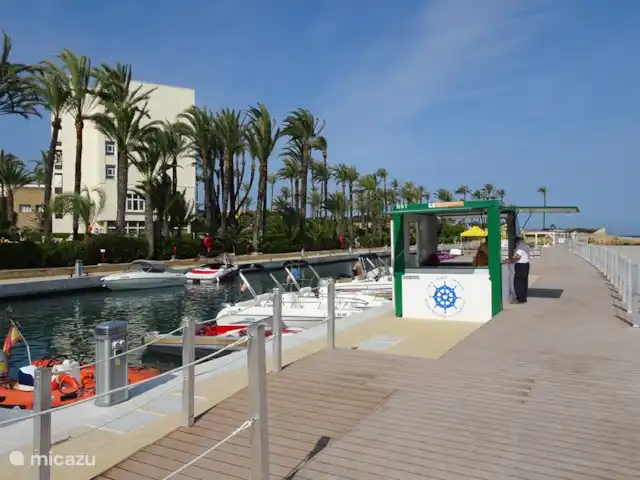 Vista Brillante avec une vue dégagée | Espagne, Costa Blanca, Jávea - villa Envie d'une journée en bateau à moteur (également sans permis) ou en jet ski ? Tout est possible sur la grande plage de sable de Javea !
