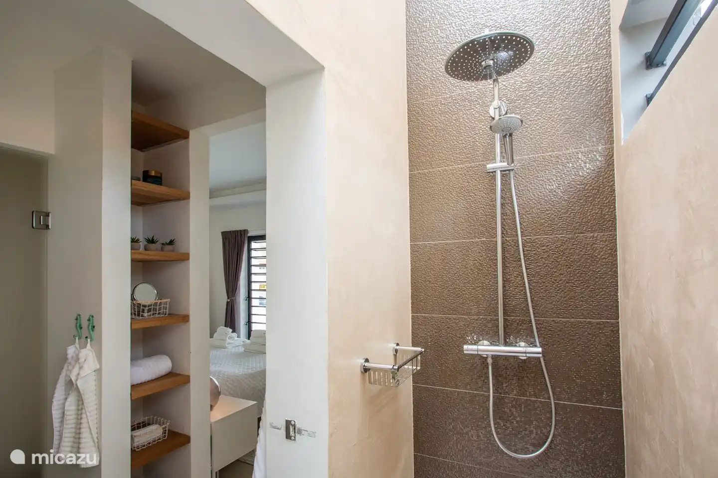 Salle de bain 1er étage