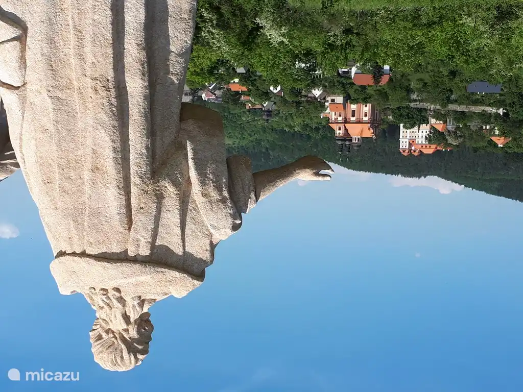vista sobre Valec y el castillo