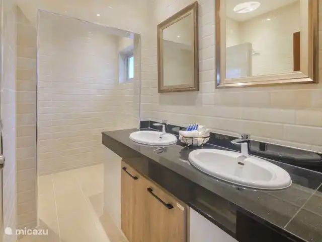 Villa Bos vlak aan het strand huren in Thailand, Oostelijke Golfkust, Pattaya - villa