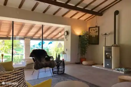 Vakantiehuis Italië, Marche, Fossombrone appartement Casa Gialla Sopra woonkamer