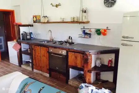 Vakantiehuis Italië, Marche, Fossombrone appartement Casa Gialla sotto keuken