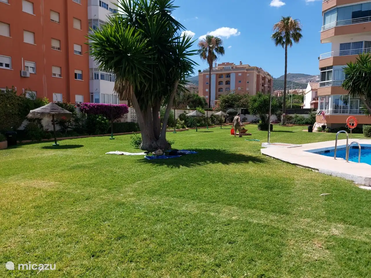 Precioso jardín en el complejo para relajarse