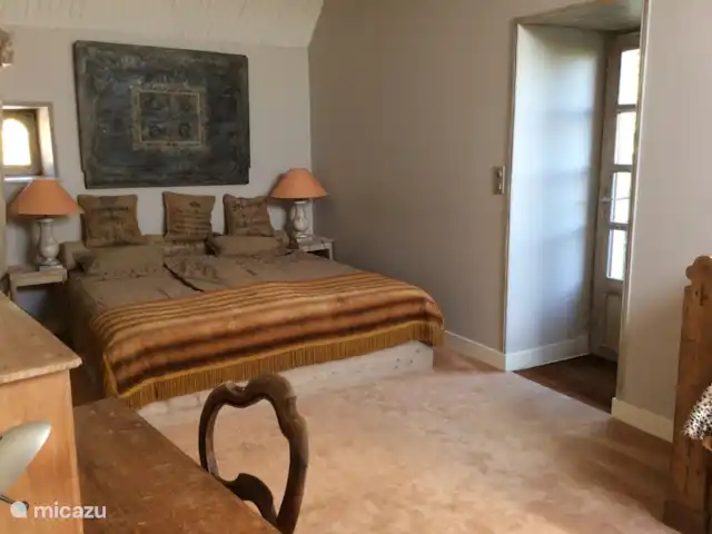 Maison d’hôtes du château à louer | France, Indre-et-Loire, Chinon - maison de vacances Chambre au 1er étage.