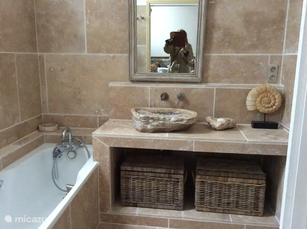 Neues Badezimmer mit diesem Schlafzimmer Nr. 1.