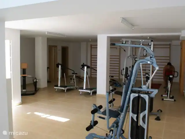 VUE MER ENSOLEILLÉE avec grande terrasse sur le toit | Espagne, Costa Blanca, El Campello - appartement Salle de sport exclusivement pour les clients