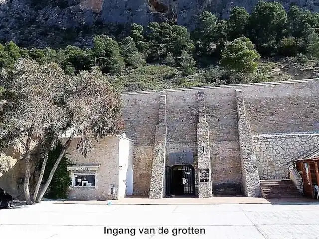 VUE MER ENSOLEILLÉE avec grande terrasse sur le toit | Espagne, Costa Blanca, El Campello - appartement Très belle grotte à proximité immédiate