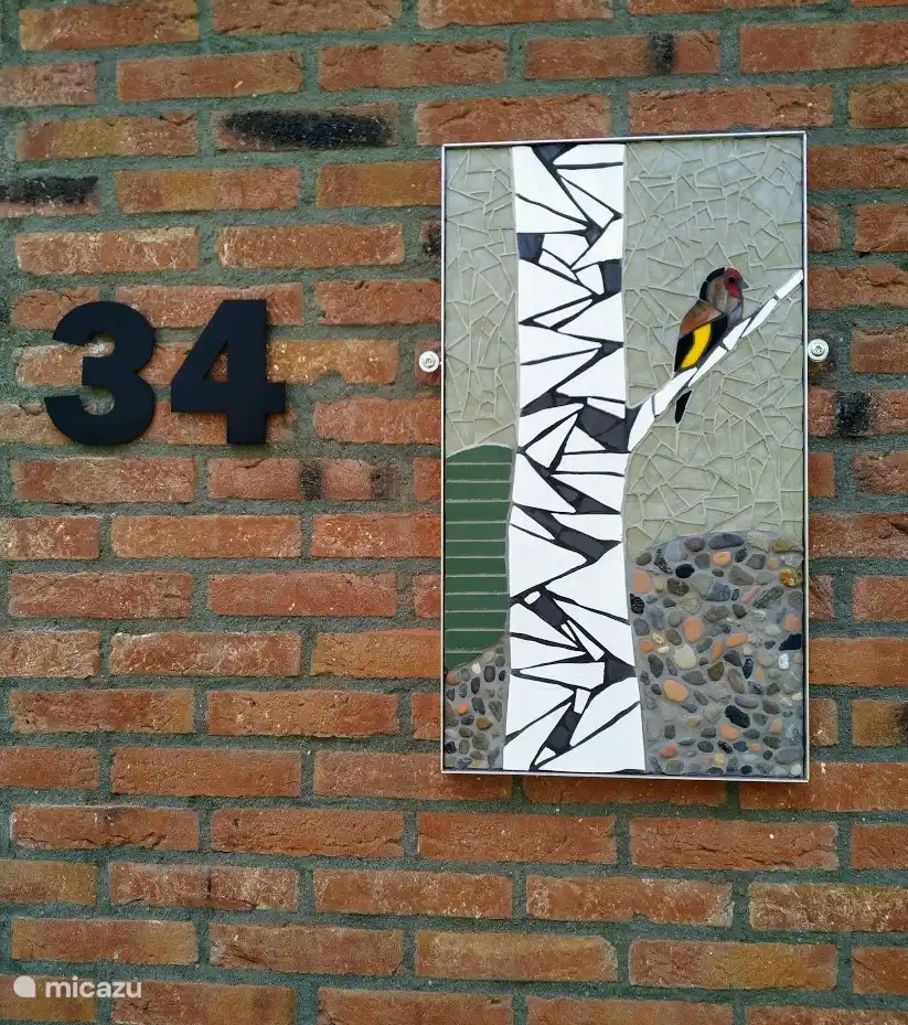 Die vielen Vögel rund um das Ferienhaus haben mich zu diesem Mosaik inspiriert.