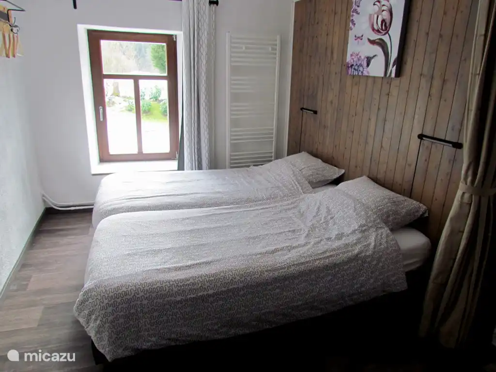 Schlafzimmer 2 im Obergeschoss (Durchgangszimmer)