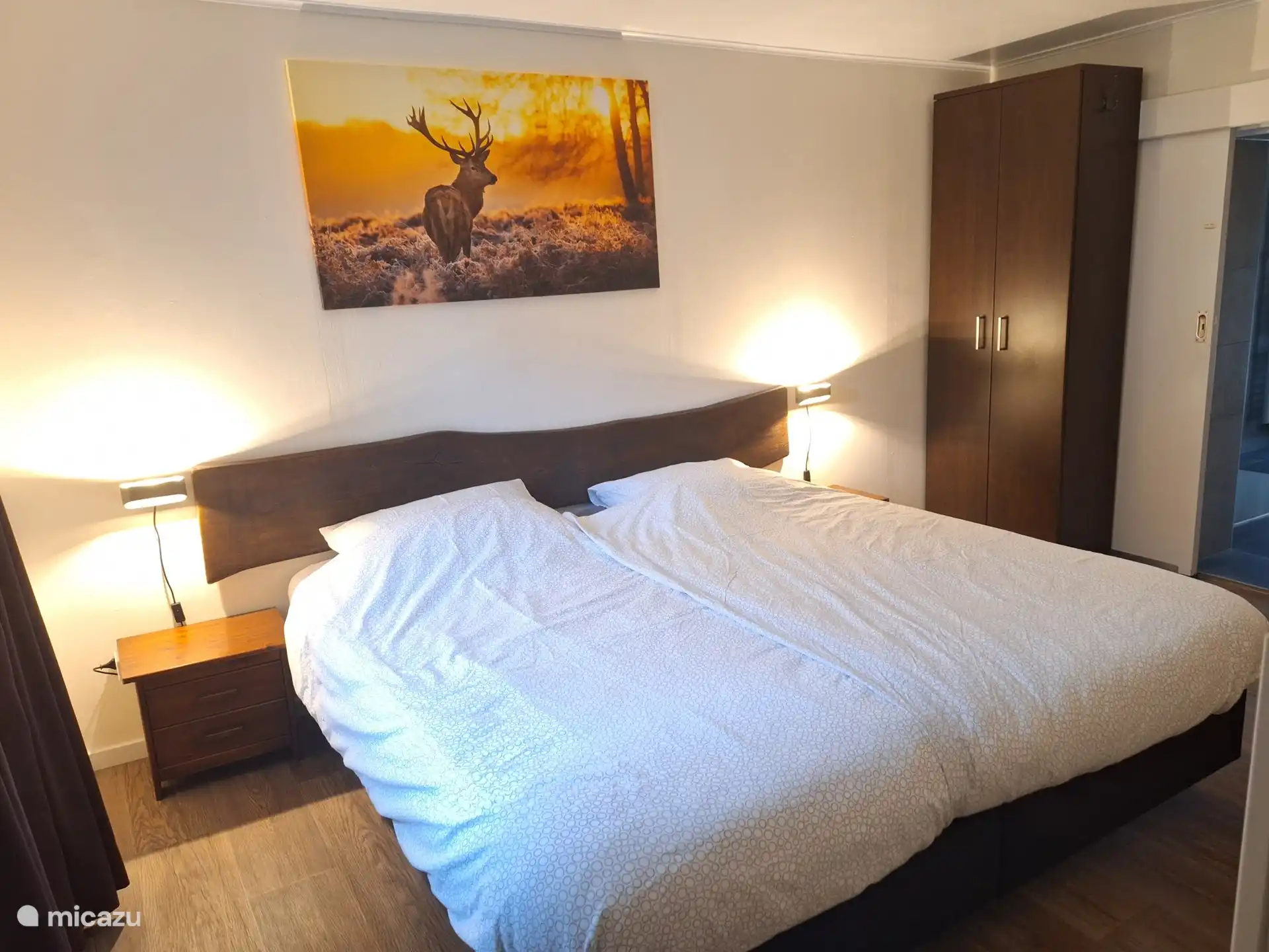 Chambre 1 salle de bain attenante