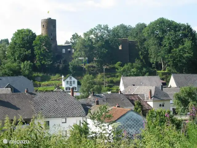 Koekehuis Beneden huren in België, Ardennen, Burg-Reuland - gîte / cottage Burg Reuland met burchtruïne