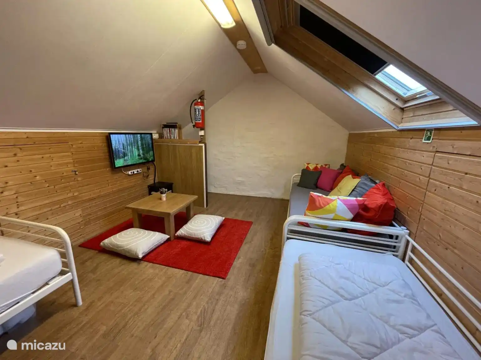 Dormitorio adicional de 2 peniques o sala de juegos. ¡Esta habitación NO está incluida en el precio básico!