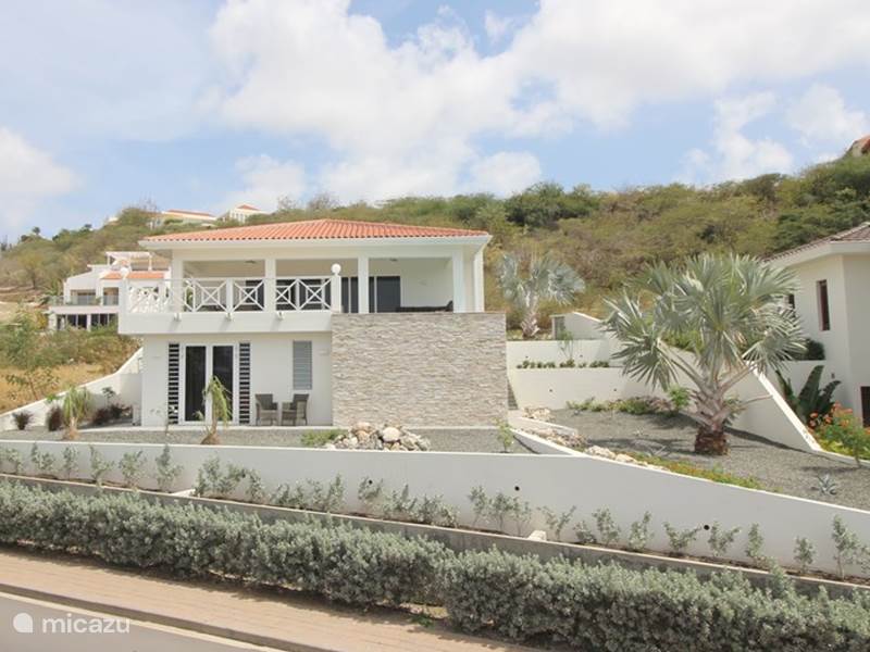 Holiday home in Curaçao, Curacao-Middle, Blue Bay Villa Brand new villa with ocean view