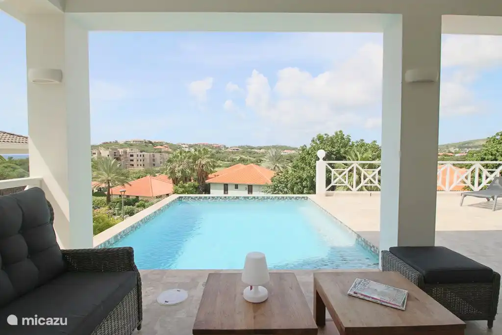 Neues geräumiges Haus mit Meerblick in Curaçao, Curacao-Mitte, Blue Bay - Villa