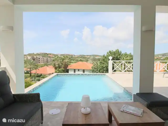 Nieuwe ruime woning met zeezicht huren in Curaçao, Curacao-Midden, Blue Bay - villa Buiten porch