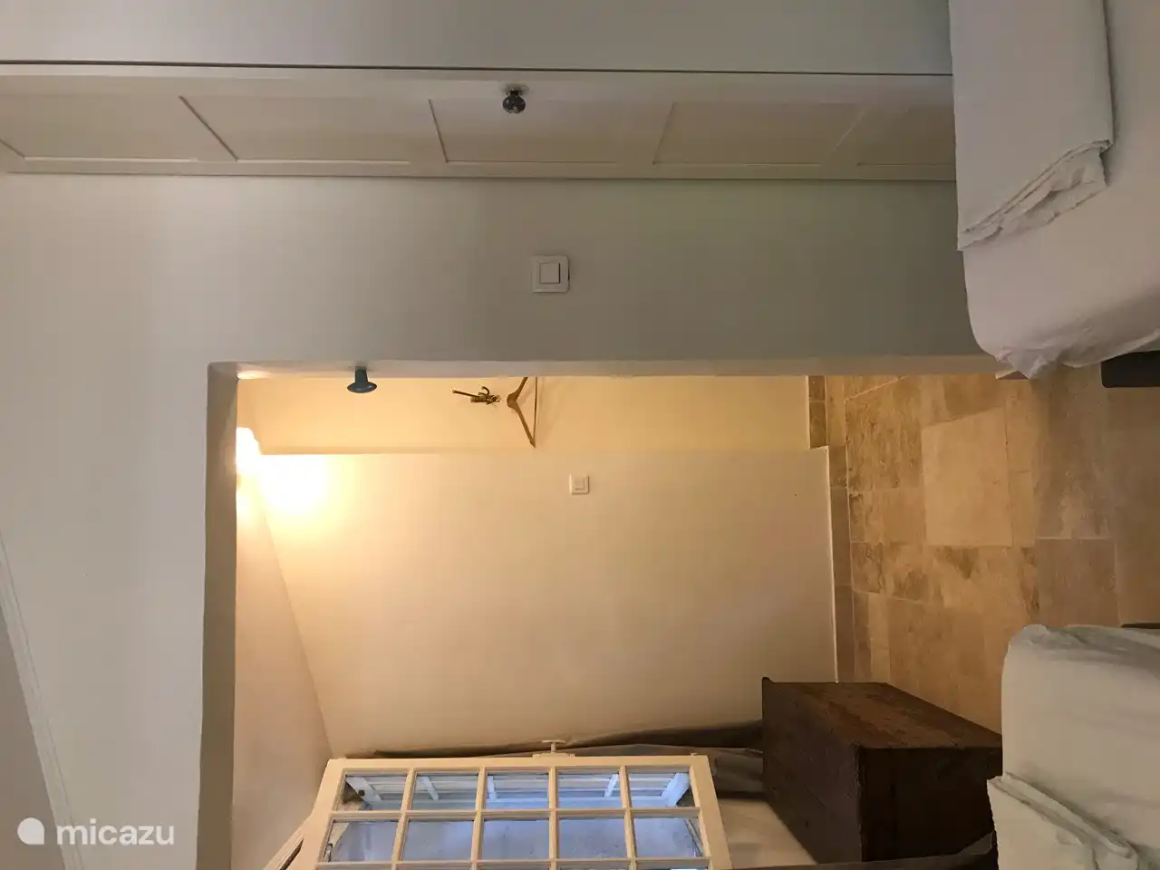 Schlafzimmer 4: Blick vom Bett.