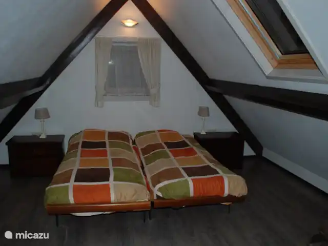 Au Westhoek | Pays-Bas, Zélande, Koudekerke - maison de vacances Au premier étage une mezzanine ouverte avec 2 lits simples.