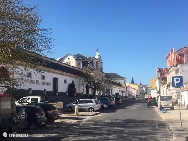 Weinhaus Jose Maria da Fonsec im Dorf Azeitao