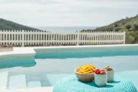 Maison joliment meublée avec tout le confort