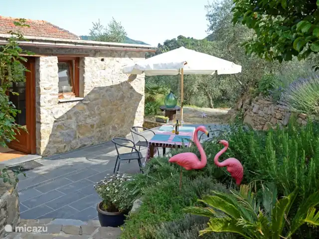 Casa Rovear | Italie, Ligurie, Pigna - maison de vacances terrasse en ardoise