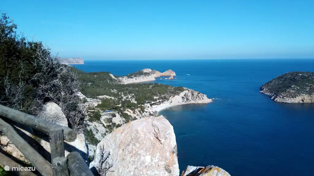Mirador 'La Falzia' a poca distancia de la villa.