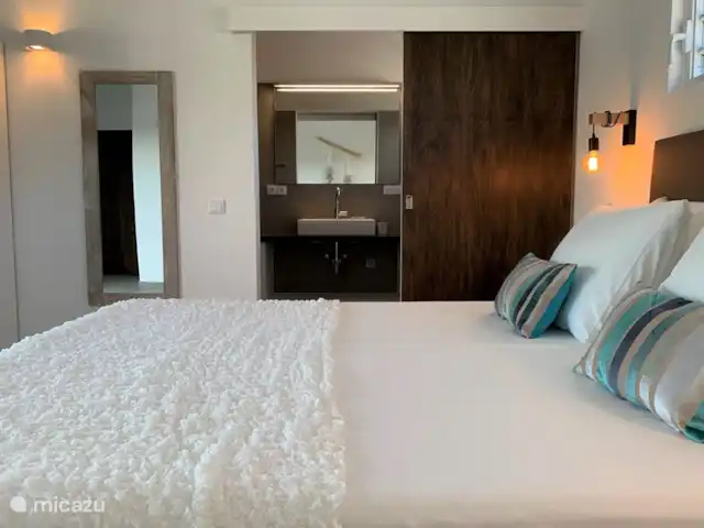Villa supérieure Soleada, Vista Royal | Curaçao, Banda Ariba (est), Jan Thiel - villa Chambre parentale avec salle de bain