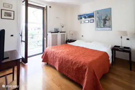Vacation rental Italy, Umbria, Castel Ritaldi holiday house Casa Verde bedroom 1