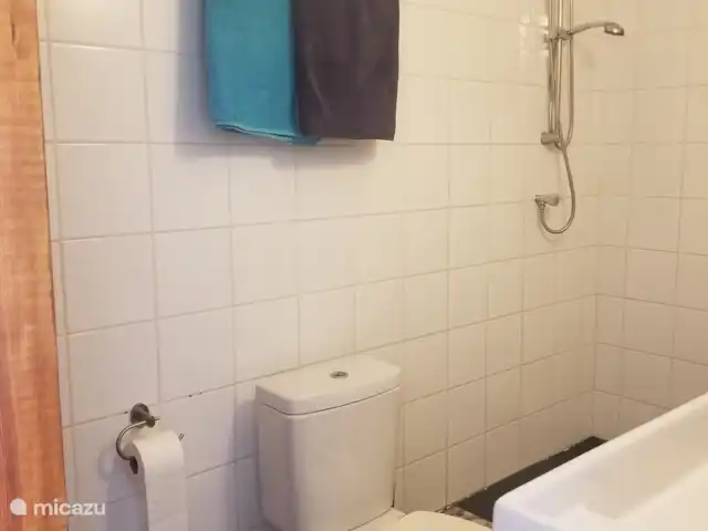 studio huren in Bonaire, Bonaire, Belnem – Kas Oleifi badkamer