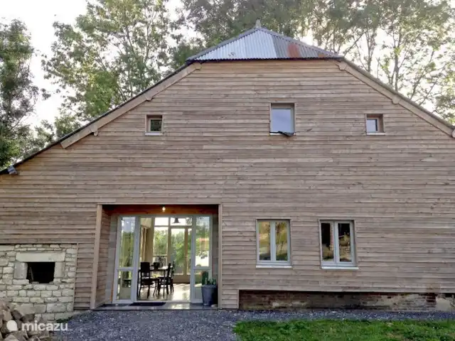Le Vieux Grenier - La Grange | France, Ardennes françaises , Liart - ferme Façade de l'ancienne grange à maïs
